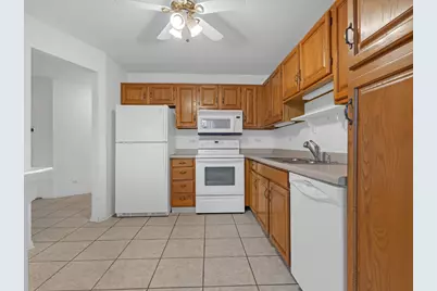 [Address not provided], Wheeling, IL 60090 - Photo 11