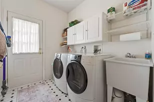 193 S Pleasant Rd, Lake Zurich, IL 60047 - Photo 23