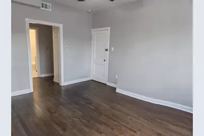 2316 W Byron Street #2, Chicago, IL 60618 - Photo 3