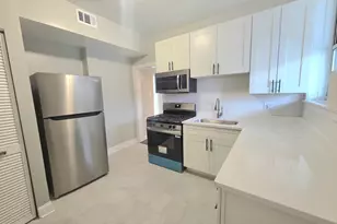 2316 W Byron St, Chicago, IL 60618 - Photo 7