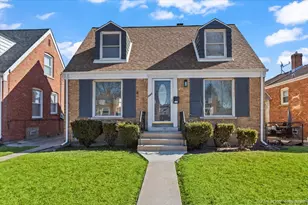 1043 Marshall Ave, Bellwood, IL 60104 - Photo 1