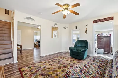 110 N Seminary Avenue, Woodstock, IL 60098 - Photo 5