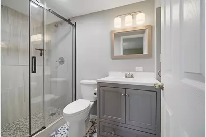 4611 W Shore Drive, McHenry, IL 60050 - Photo 17