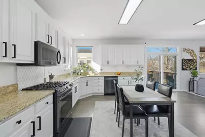 748 N Overlook Trail, Round Lake, IL 60073 - Photo 13