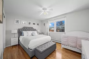 10121 Hartford Ct, Schiller Park, IL 60176 - Photo 15