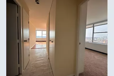 5757 N Sheridan Road #18J, Chicago, IL 60660 - Photo 9
