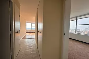 5757 N Sheridan Rd, Chicago, IL 60660 - Photo 9