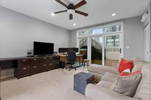 207 E 13th St, Chicago, IL 60605 - Photo 19