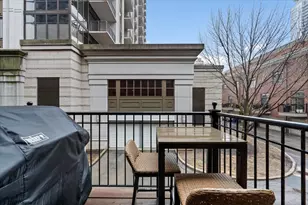 207 E 13th St, Chicago, IL 60605 - Photo 23