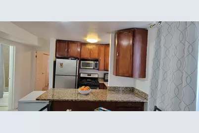 2501 W Touhy Avenue #107, Chicago, IL 60645 - Photo 5