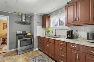 859 Moran St, Joliet, IL 60435 - Photo 9