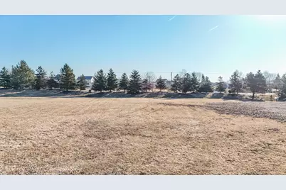 1718 Ellsworth Drive, Sycamore, IL 60178 - Photo 13