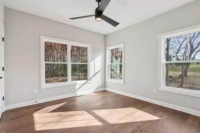 39W910 Catlin Square, Geneva, IL 60134 - Photo 7