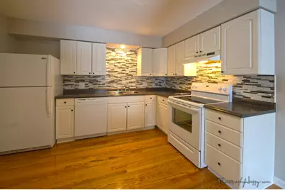 2423 Ogden Avenue #9, Downers Grove, IL 60515 - Photo 7