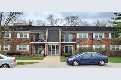 2423 Ogden Avenue #9, Downers Grove, IL 60515 - Photo 1