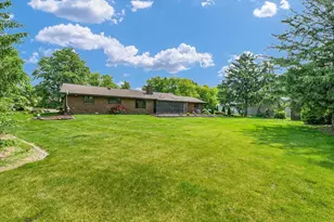 4111 Farhills Dr, Champaign, IL 61822 - Photo 47