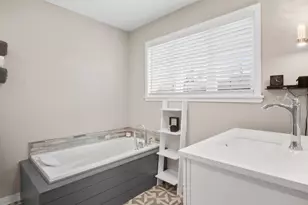 1515 Prairie St, Aurora, IL 60506 - Photo 17