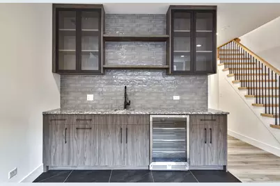 3404 W Evergreen Avenue, Chicago, IL 60651 - Photo 13