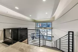 520 W Huron St, Chicago, IL 60654 - Photo 31