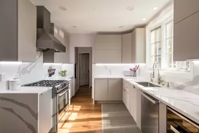 1047 Fair Oaks Avenue, Oak Park, IL 60302 - Photo 5