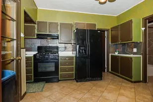 517 N Walnut St, Clifton, IL 61727 - Photo 15