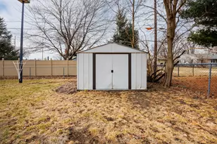 813 Highpoint Rd, Normal, IL 61761 - Photo 37