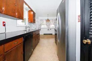 813 Highpoint Rd, Normal, IL 61761 - Photo 3