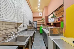 543 N Noble St, Chicago, IL 60642 - Photo 5