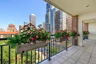 55 W Delaware Pl, Chicago, IL 60610 - Photo 19