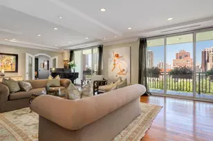 55 W Delaware Pl, Chicago, IL 60610 - Photo 15