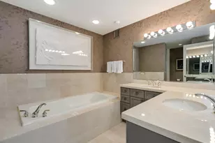 55 W Delaware Pl, Chicago, IL 60610 - Photo 41