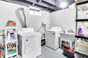 223 Oneill St, Joliet, IL 60436 - Photo 17