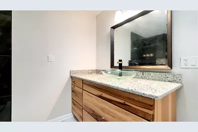 1611 Jackson Street, Rockford, IL 61107 - Photo 21