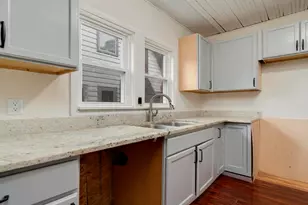 1611 Jackson St, Rockford, IL 61107 - Photo 11