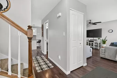 300 Arrowhead Drive, Minooka, IL 60447 - Photo 23