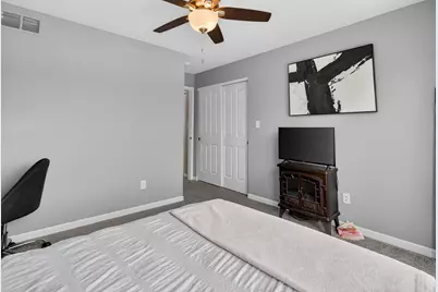 300 Arrowhead Drive, Minooka, IL 60447 - Photo 31