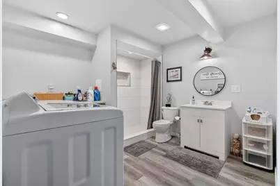 300 Arrowhead Drive, Minooka, IL 60447 - Photo 35