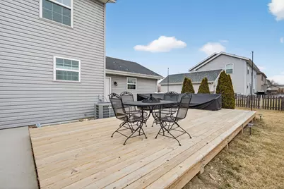 300 Arrowhead Drive, Minooka, IL 60447 - Photo 43