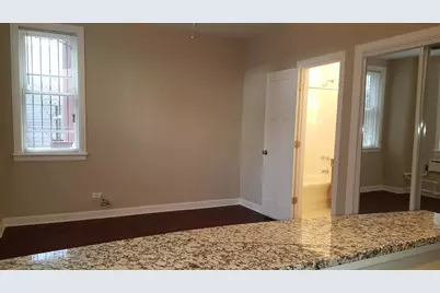 432 W Belmont Avenue #102, Chicago, IL 60657 - Photo 5