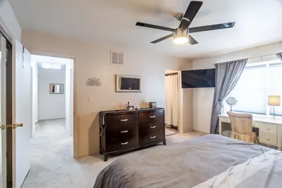 648 Dauphine Court #D, Elk Grove Village, IL 60007 - Photo 13