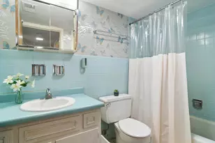 200 Deborah Ln, Wheeling, IL 60090 - Photo 13