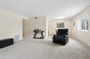 200 Deborah Ln, Wheeling, IL 60090 - Photo 11