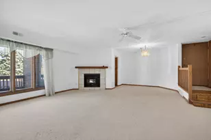 6419 Oak Forest Ave, Tinley Park, IL 60477 - Photo 3