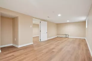 1404 N 36th Ave, Melrose Park, IL 60160 - Photo 25