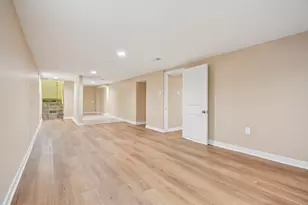 1404 N 36th Ave, Melrose Park, IL 60160 - Photo 27