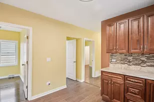 1404 N 36th Ave, Melrose Park, IL 60160 - Photo 13