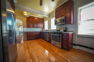 3927 Kirk St, Skokie, IL 60076 - Photo 15