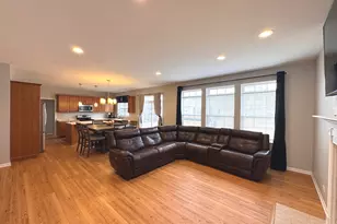 26160 W Ravine Woods Dr, Channahon, IL 60410 - Photo 11