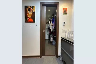 300 N State Street #2910, Chicago, IL 60654 - Photo 11