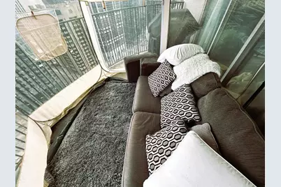 300 N State Street #2910, Chicago, IL 60654 - Photo 17